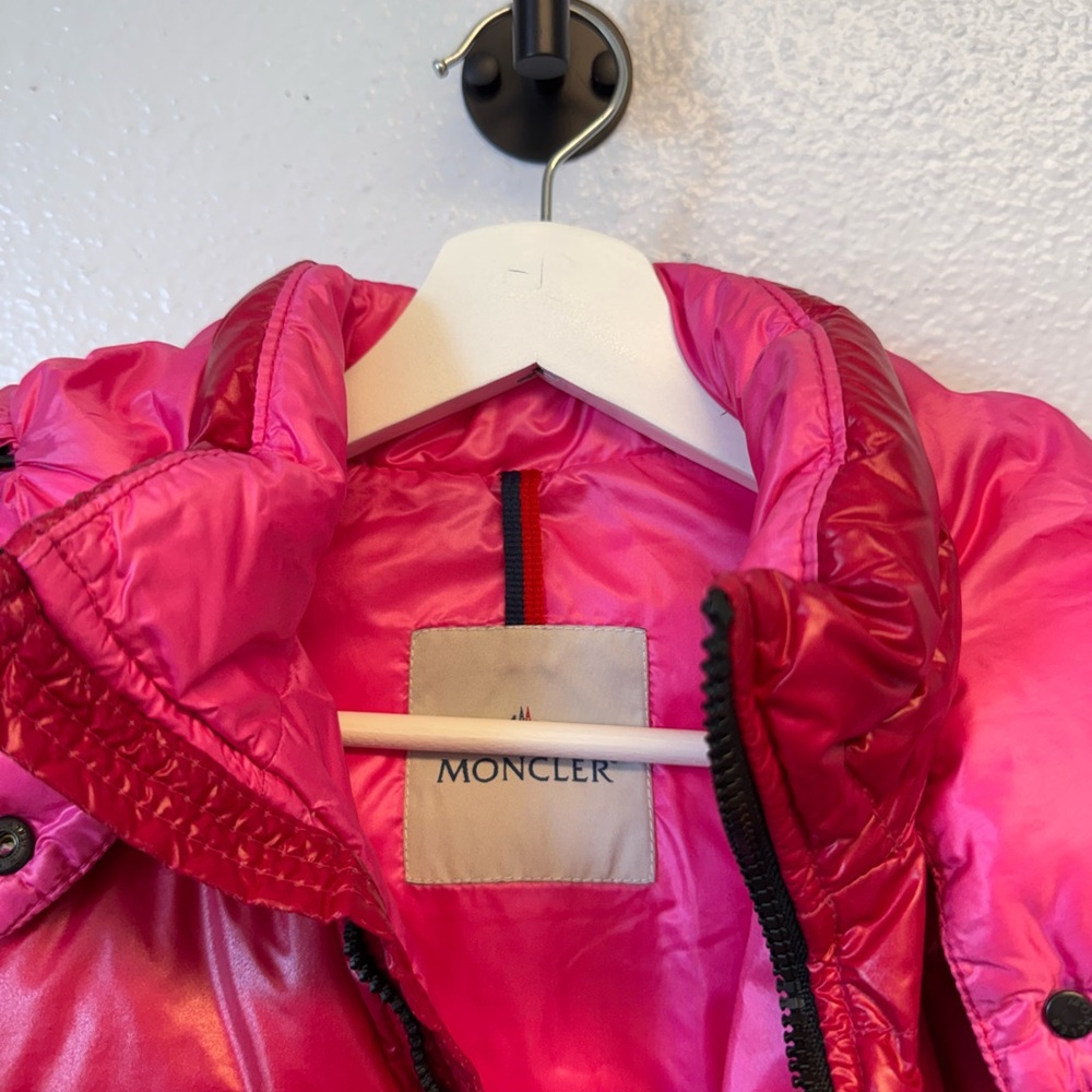 MONCLER PINK PUFFER JACKET - Picture 3 of 4